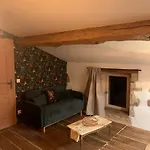 לינה וארוחת בוקר Le Refuge Du Jardinier